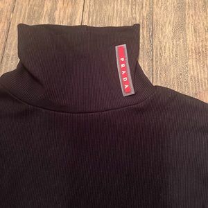New Faux Prada Turtleneck Black Small